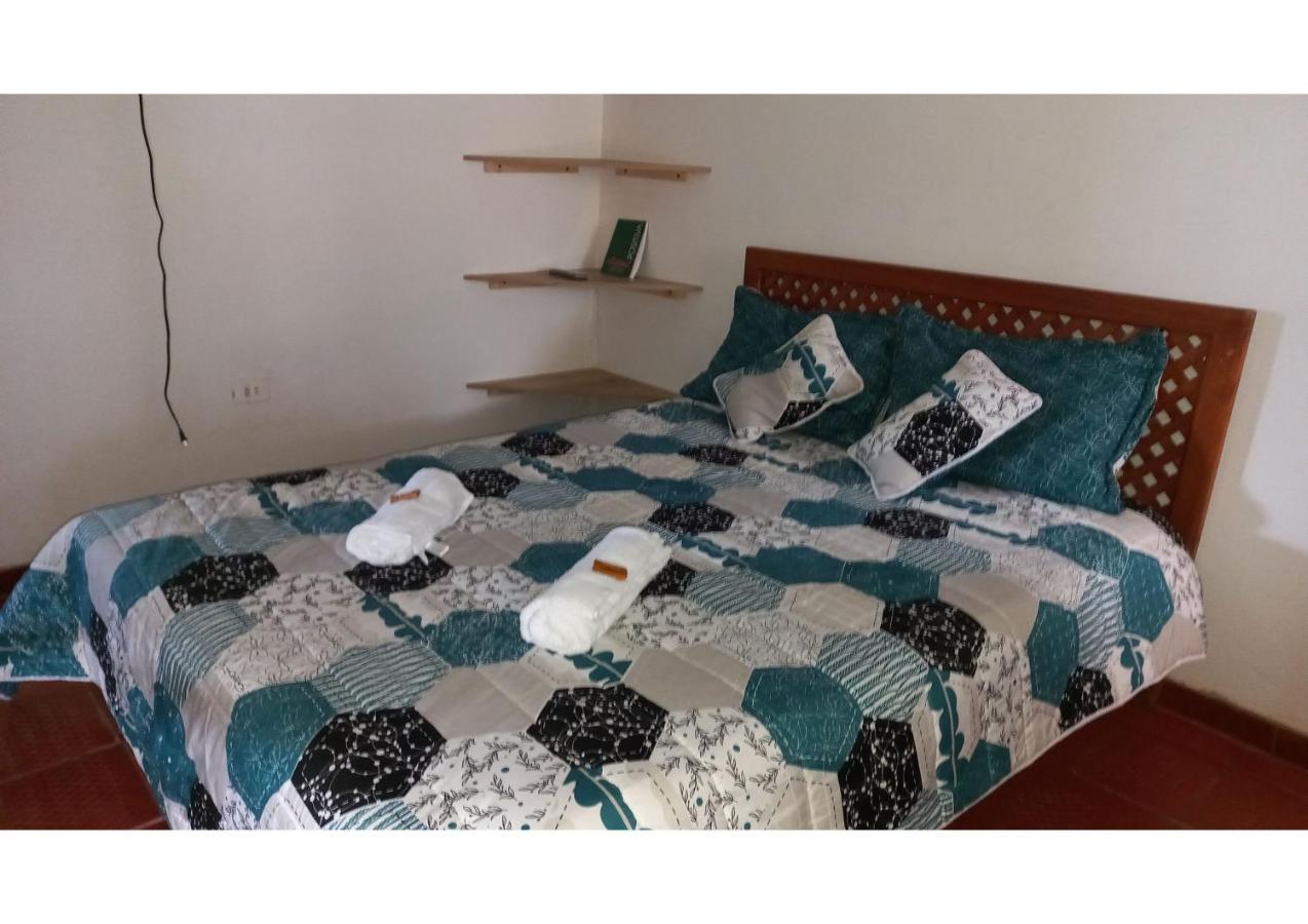 Hospedaje Y Camping Del Rio モングイ エクステリア 写真