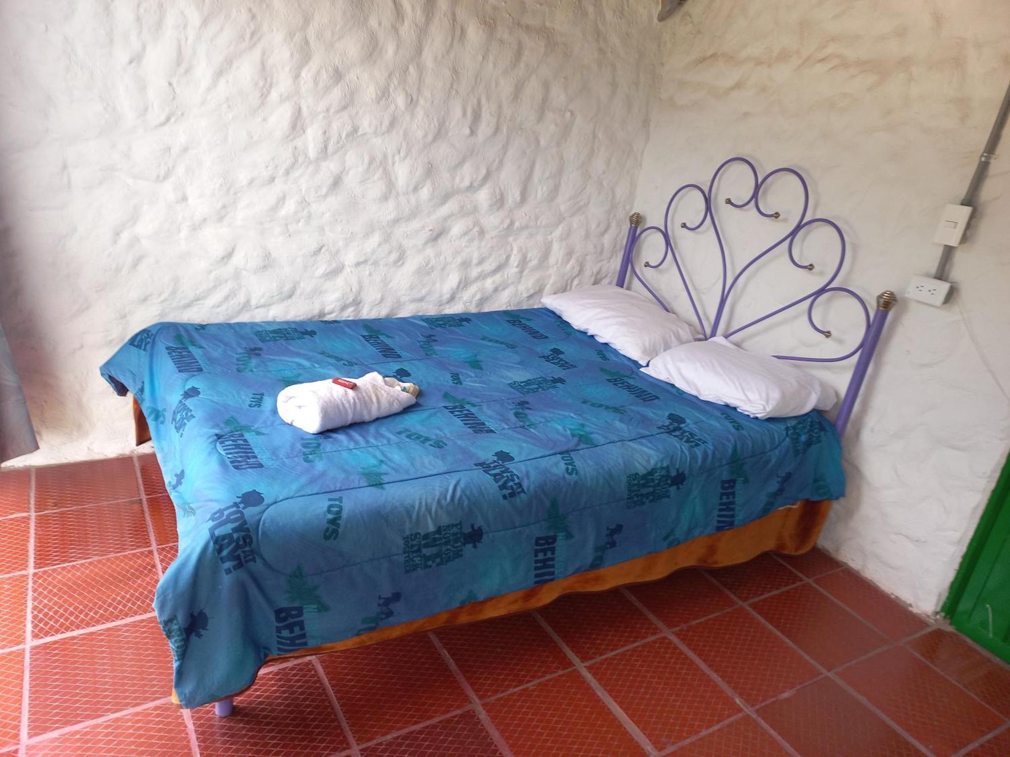 Hospedaje Y Camping Del Rio モングイ エクステリア 写真